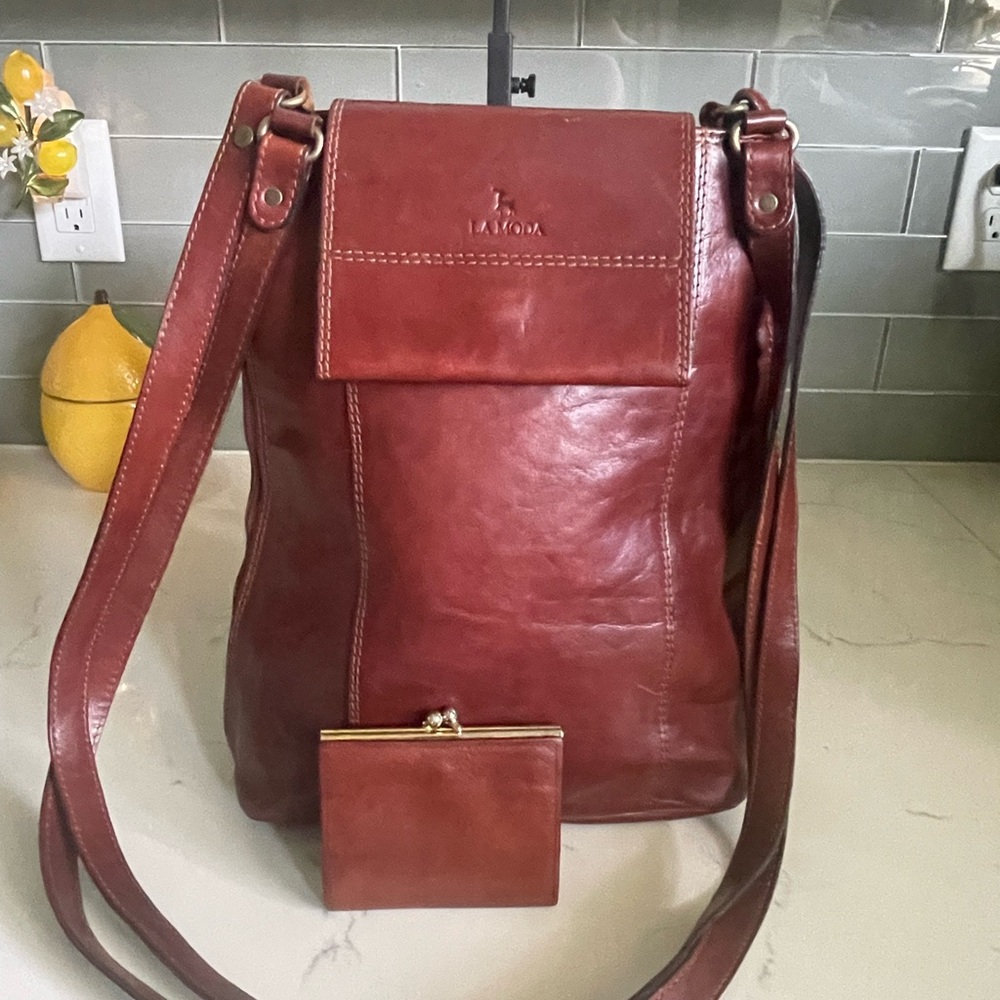LaModa Goat Leather Crossbody Bag with Coin Pouch